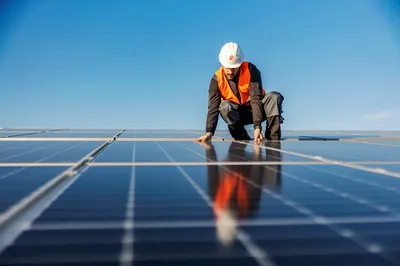 Combien de panneaux solaires faut-il pour une maison de 100 m² à Bordeaux ou en Gironde ?
