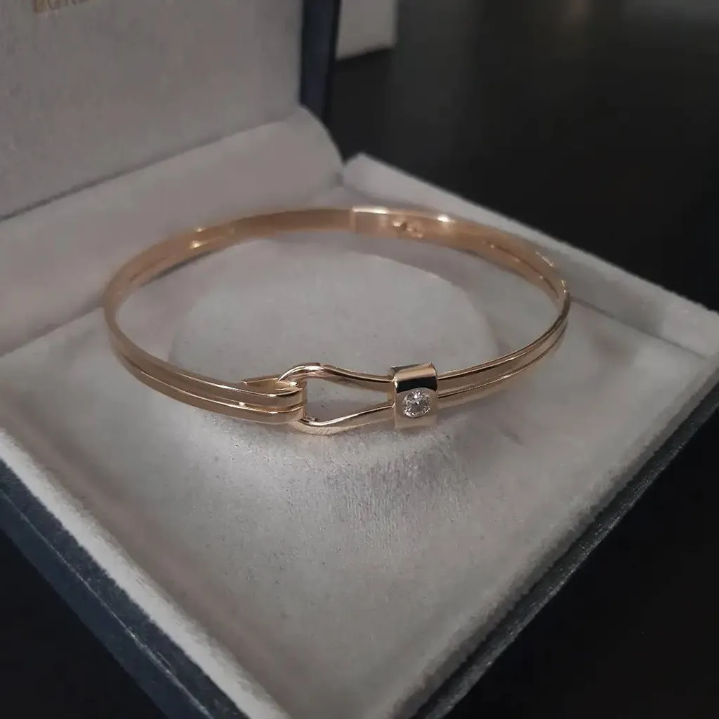 Bracelet en or sur mesure pour femme à l'atelier Les Bijoux d'Emilie
