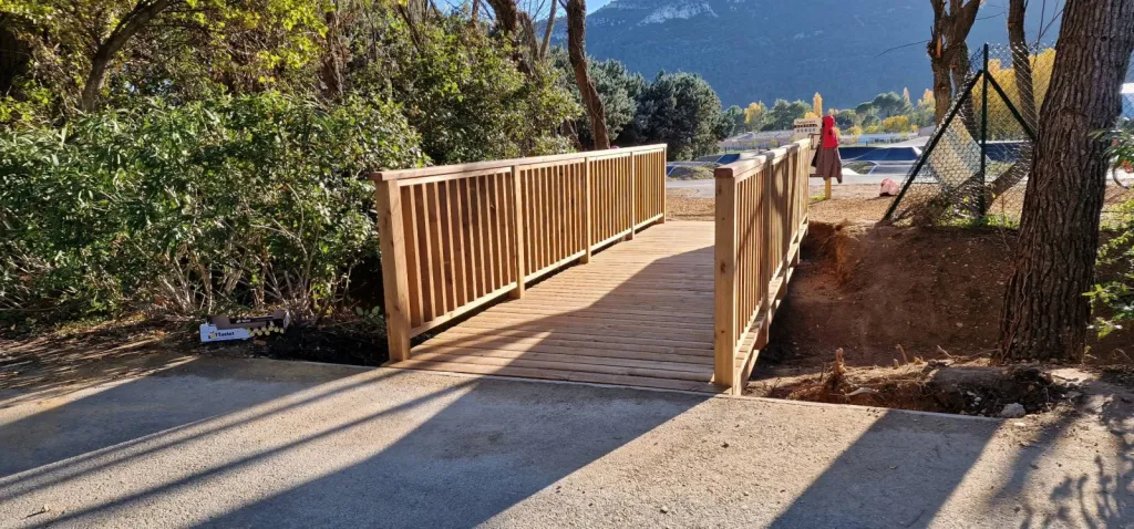 Passerelle bois 7m par 2m Pump Track Gémenos 13