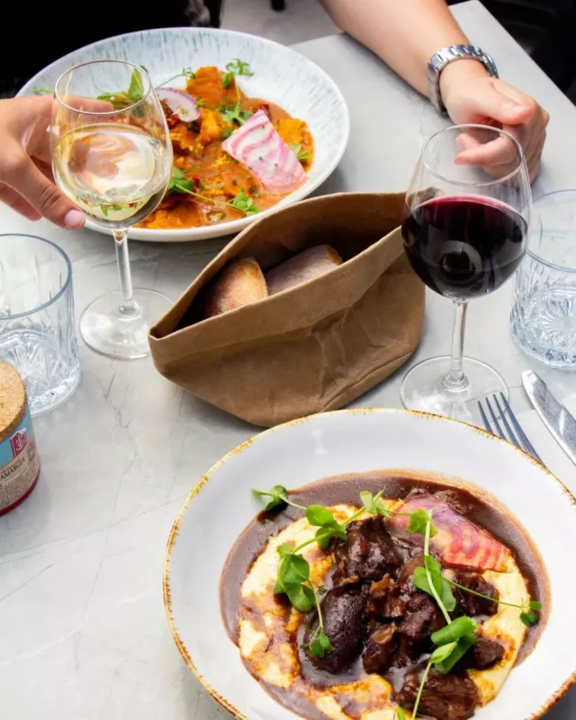 Traiteur pour repas d'affaires et séminaires professionnels à Gréasque, proche d'Aix-en-Provence