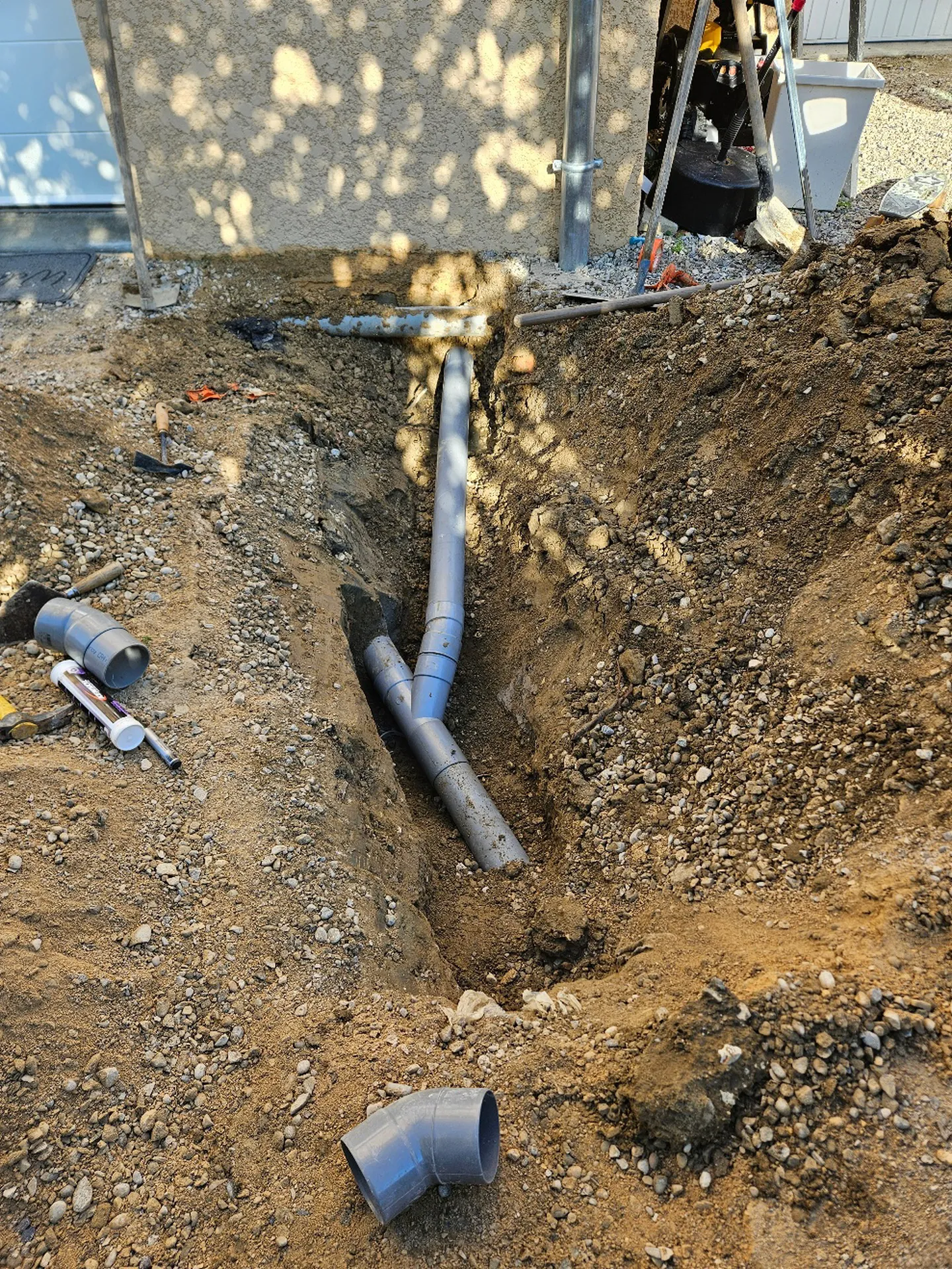 Entreprise de terrassement à Lagnieu dans l'Ain (01) avec devis rapide pour terrassement, assainissement et création ou modification de réseaux dans l'Ain