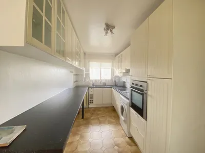 Le Pecq Mexique - Grand appartement familial avec balcons au deu, parking ,cave et vue sur la Seine