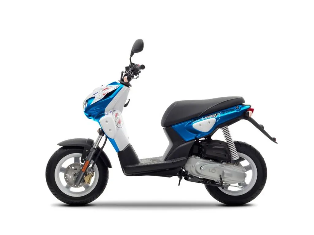 Scooter neuf MBK STUNT NAKED 50cc.