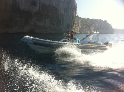 pourquoi louer un bateau avec skipper ?