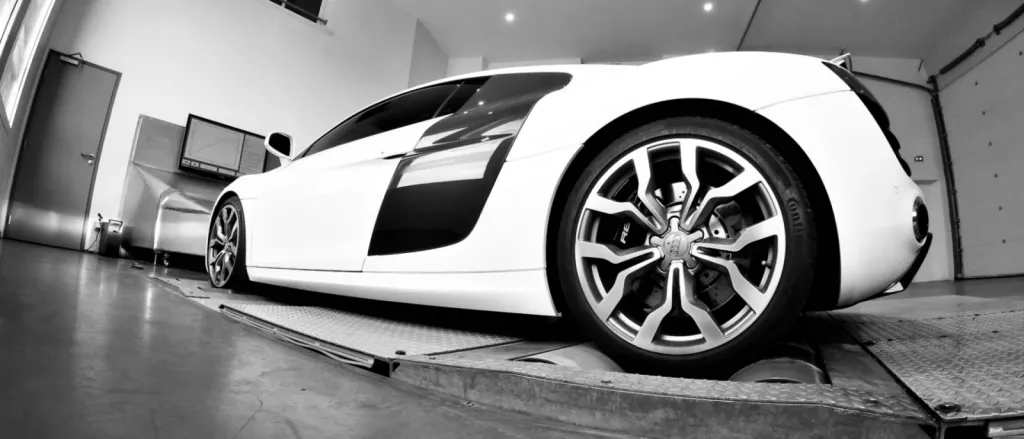 Reprogrammation moteur toutes marques & personnalisation automobile chez un professionnel au Pontet près d'Avignon dans le Vaucluse