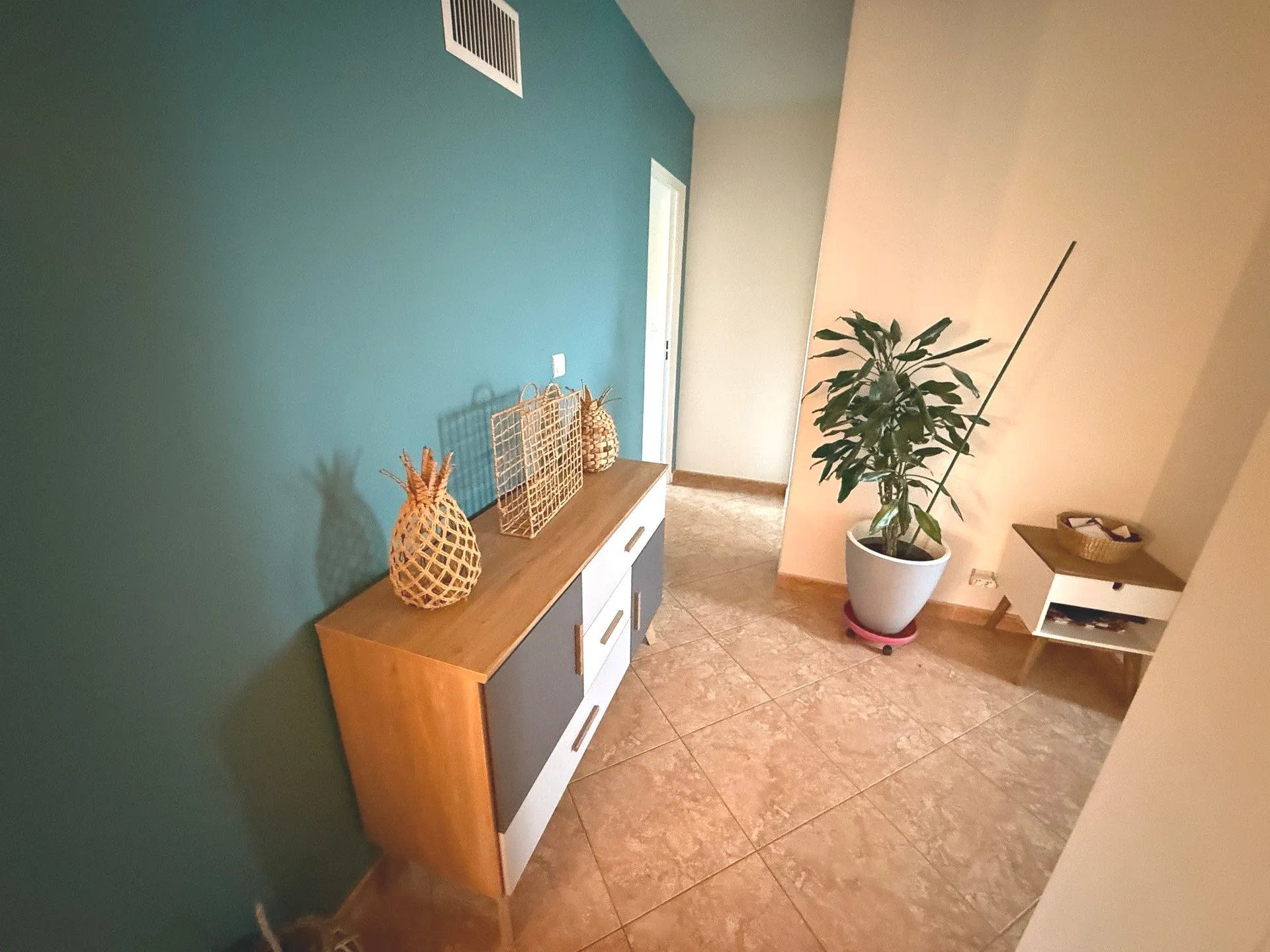 belle entrée de 8m²