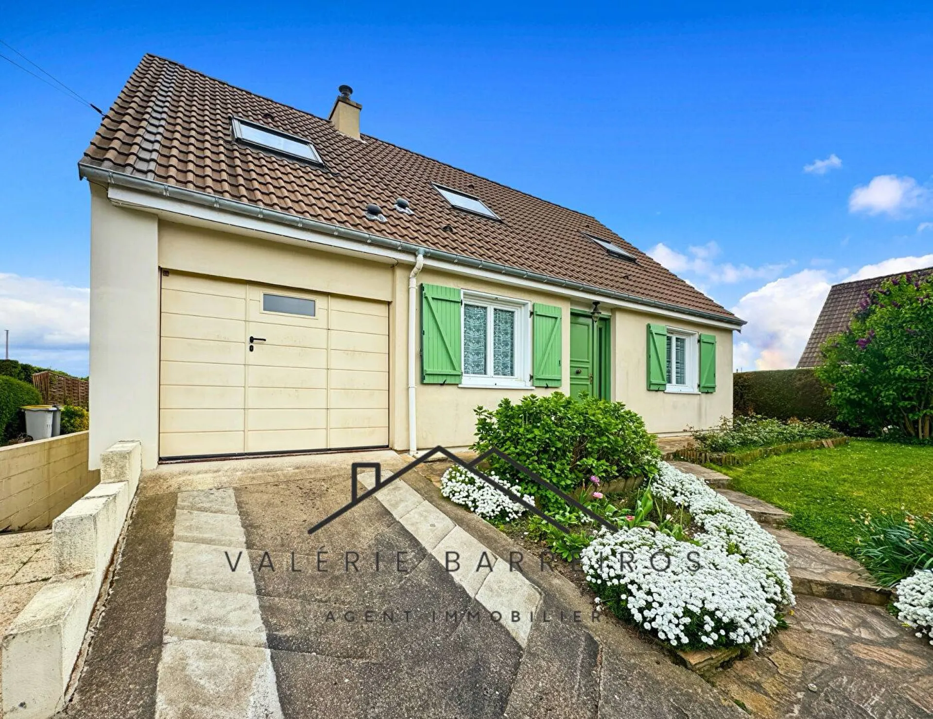 A vendre maison de 112 m2 édifiée sur 559 m2 de terrain sur la commune de SAINT AUBIN LES ELBEUF 76410