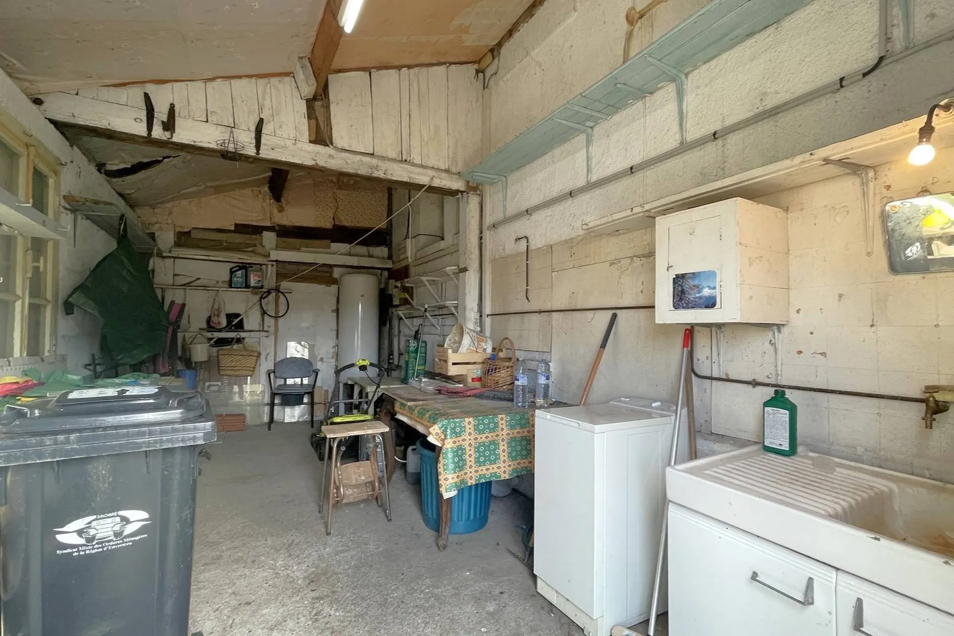 Maison mitoyenne située à Arques-La-Bataille, d’une superficie habitable de 81,24 m², bâtie sur son terrain de 410 m², Seine Maritime, 76