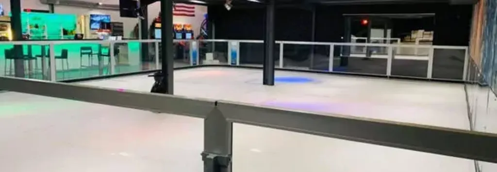Profiter de la patinoire synthétique écologique avec location de patins incluse pour toute la famille à Manosque