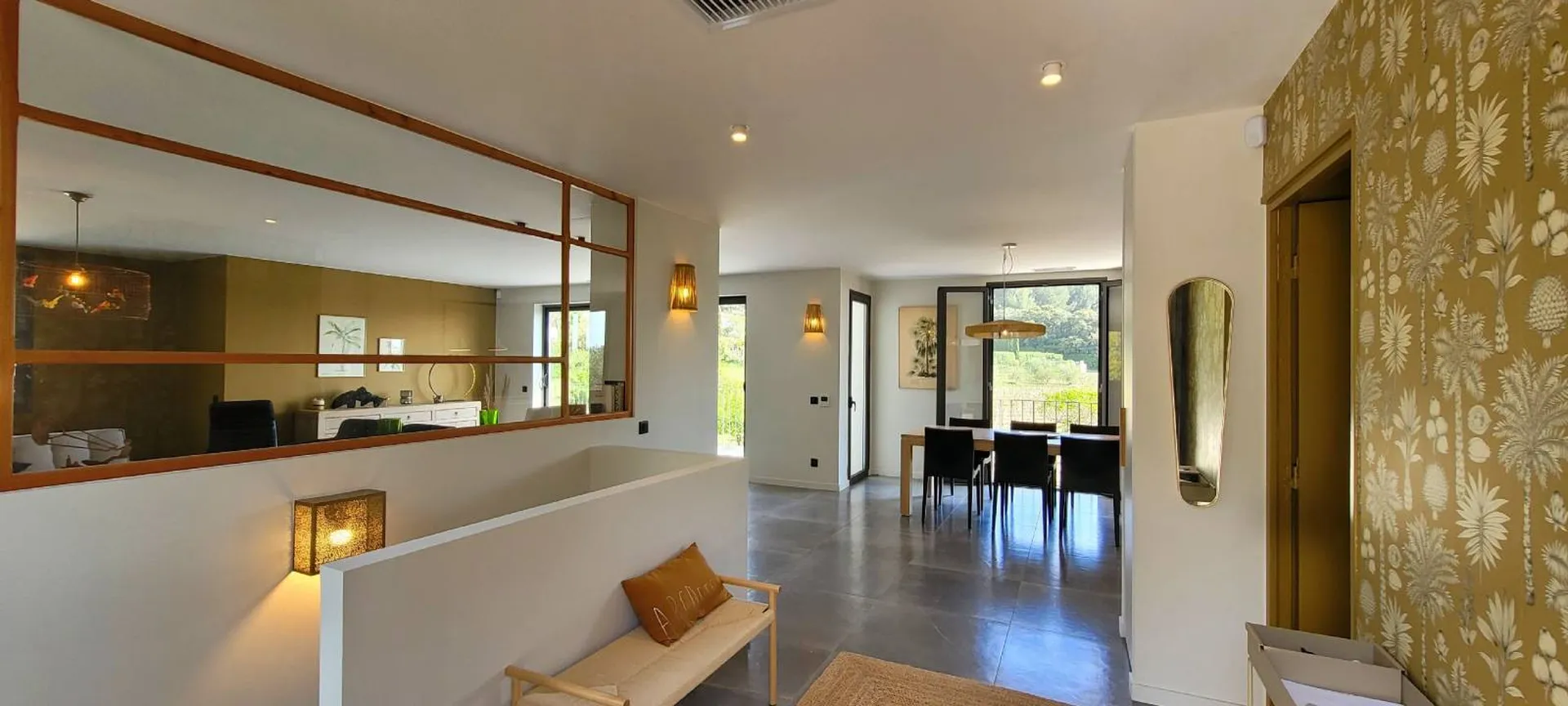 A vendre maison Cassis dans les vignes, entièrement rénovée, très jolie vue dégagée 