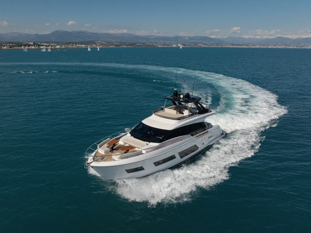 Polissage et Traitement céramique GTECHNIQ MARINE par Riviera Detailing spécialiste de la protection sur la Côte d’Azur 