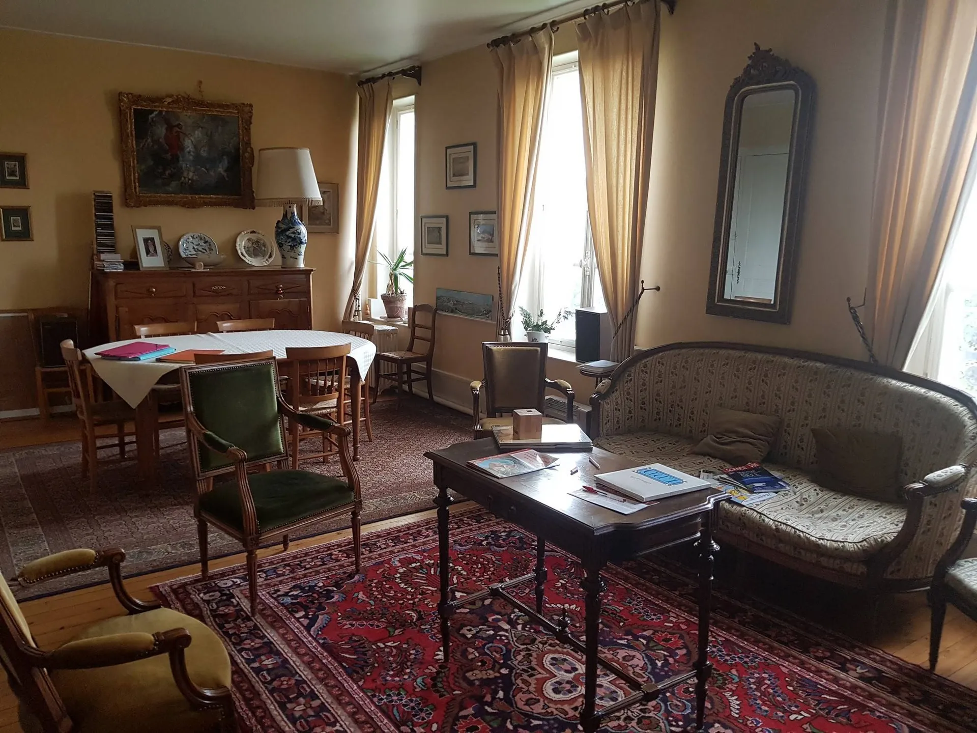 Acheter une prorpiété familiale au coeur de la capitale du pays d 'auge Calvados 14