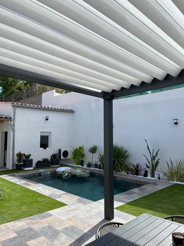Pergola Bioclimatique OPEN Marquises sur Martigues 