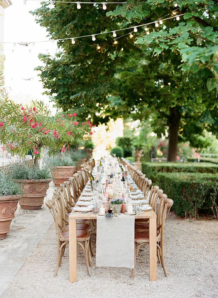 Consulter notre portfolio de décoration florale de mariage en Provence