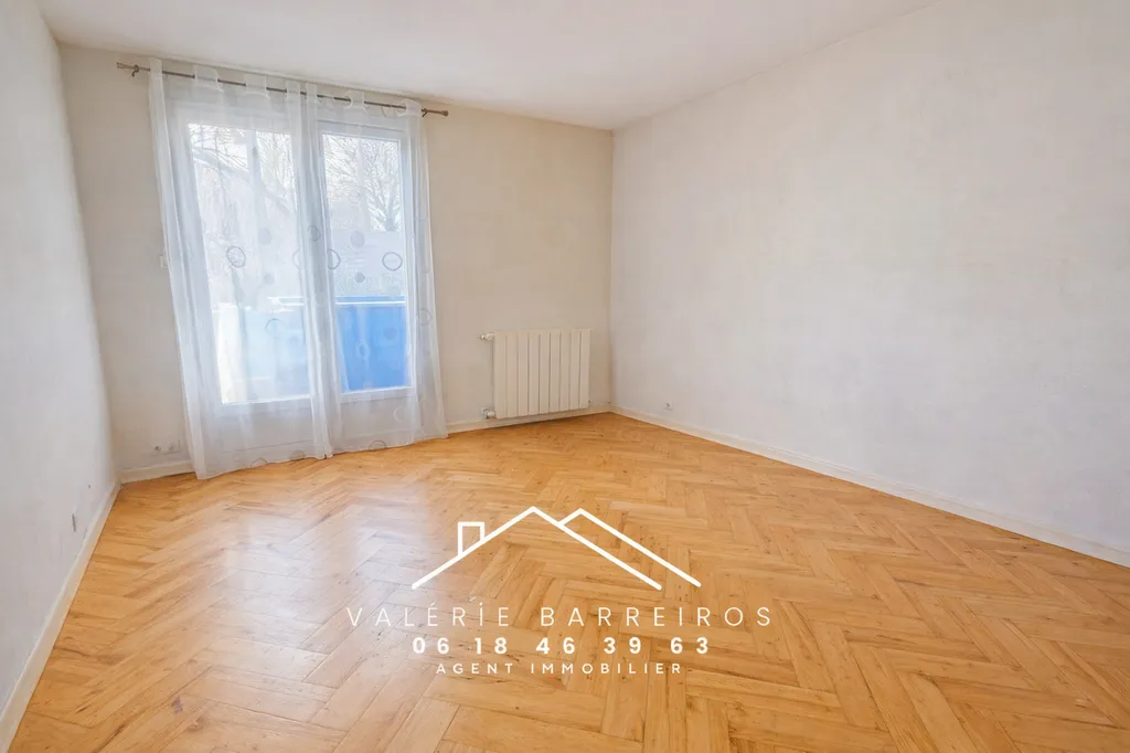 A vendre sur la commune de ST PIERRE LES ELBEUF pavillon de plain-pied de 120 m² sur 600 m² de terrain