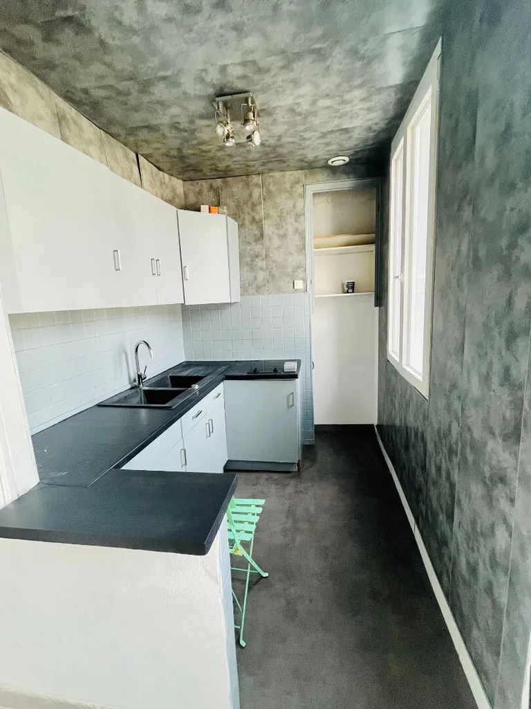 A louer F2 situé route de neufchâtel à Rouen, 485€ charges comprises