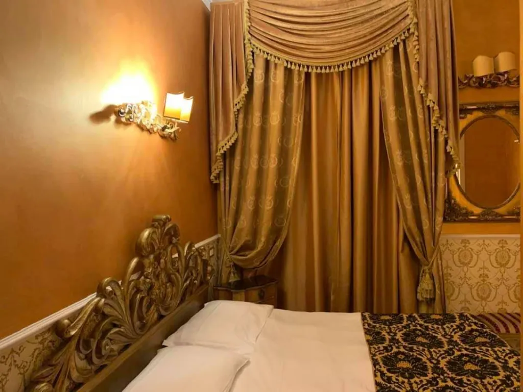 mur en DEKOR GOLD, TERRE DU MONDE