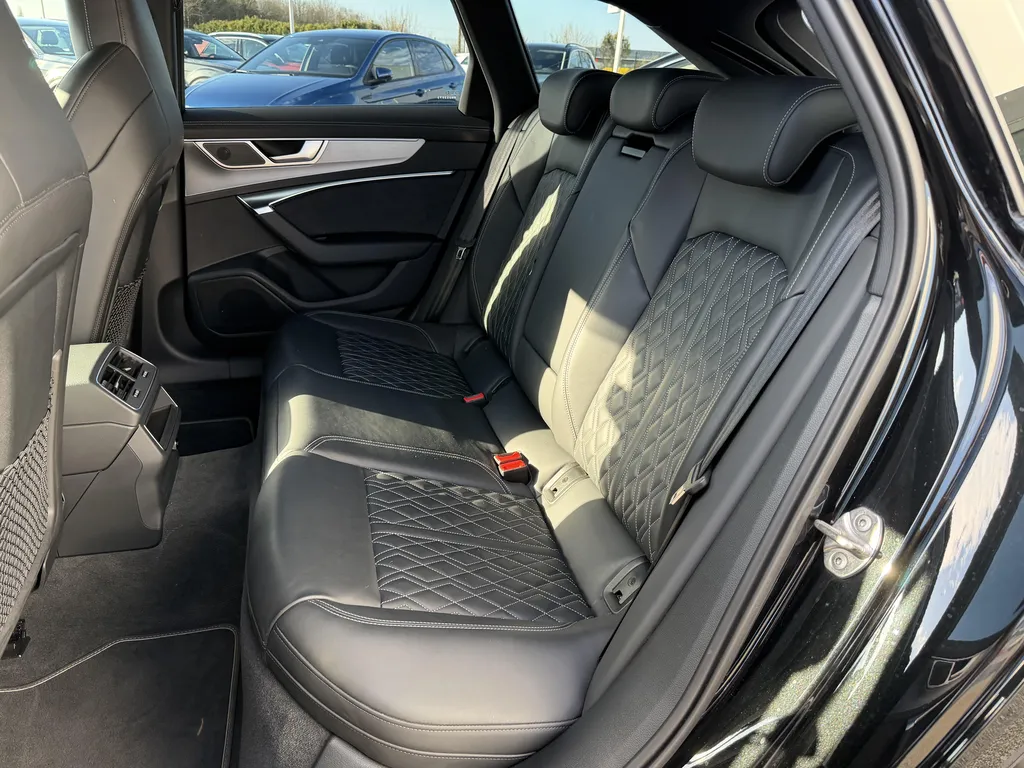 Audi A6 Avant S line 163 ch S tronic d’occasion proche Rouen – break diesel automatique haut de gamme disponible