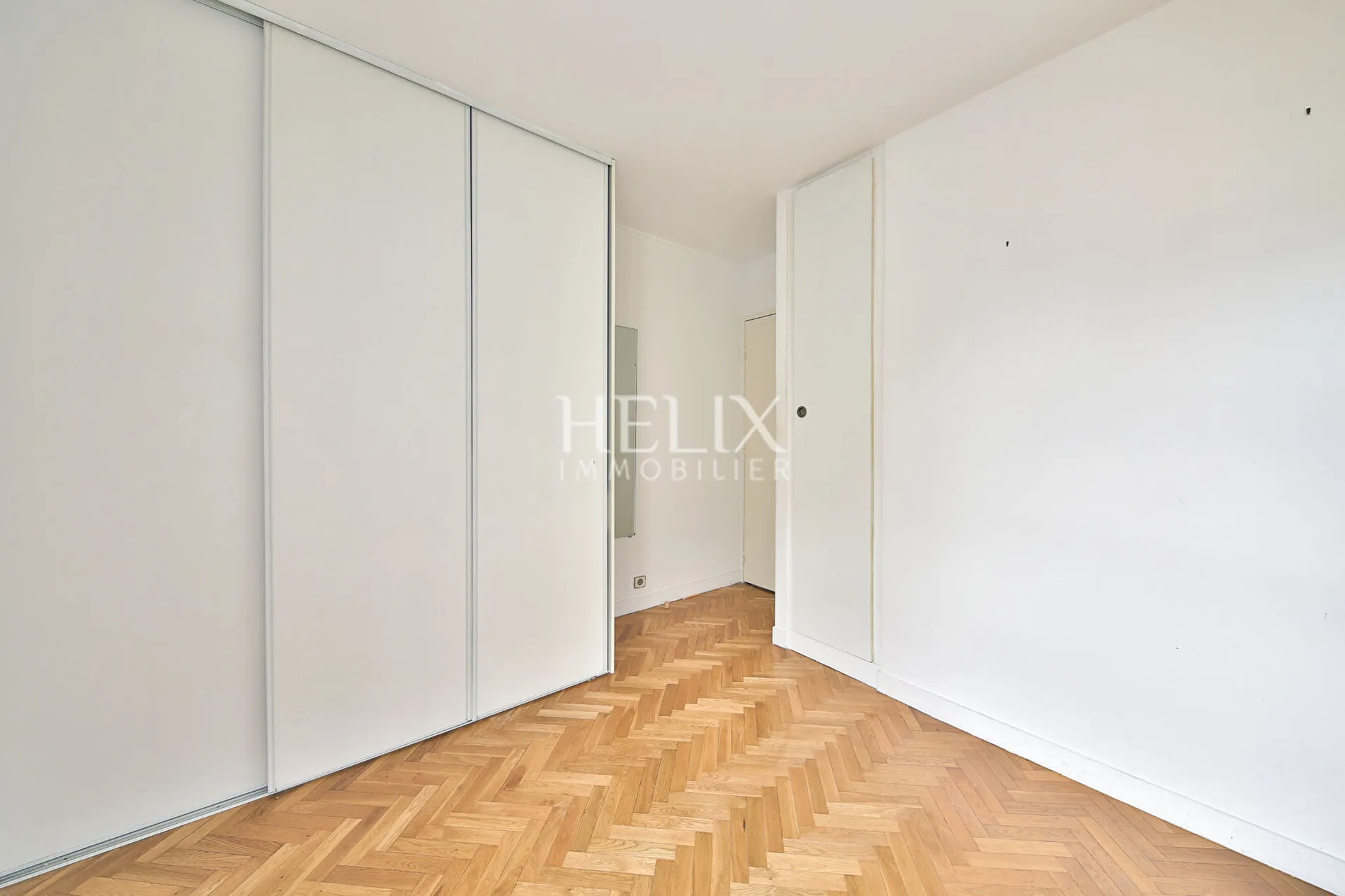 Quartier des Ursulines à Saint Germain en Laye appartement de 2 pièces avec ascenseur