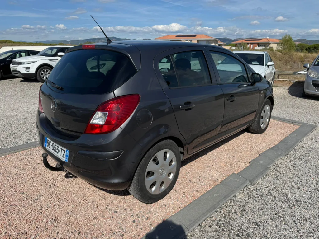 OPEL CORSA 1,2L 80CV Essence / Gpl Édition 111 jahre