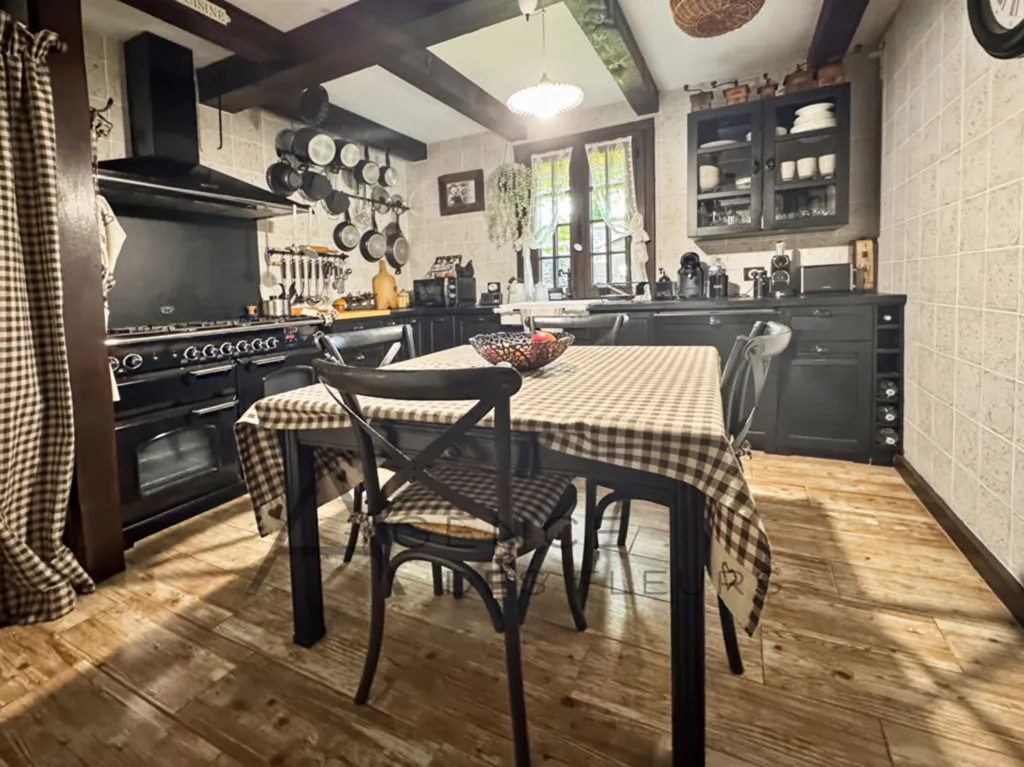 À vendre, joli pavillon de 1985 de 110 m² sur un terrain de 282 m² situé à Saint-Pierre-les-Elbeuf