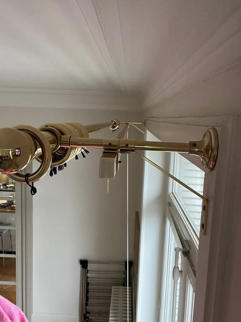 Systèmes de tringles double pour rideaux et voilage