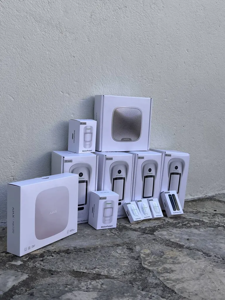 Pack alarme anti-intrusion Ajax à Six-Fours