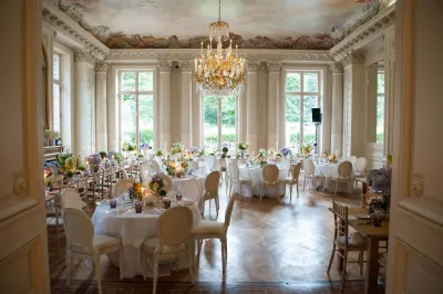 Célébrez avec une wedding planner votre mariage bucolique dans un hôtel particulier parisien, alliant élégance, atmosphère romantique et moments mémorables
