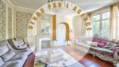 Dans un immeuble de standing au  Vésinet très bel appartement traversant