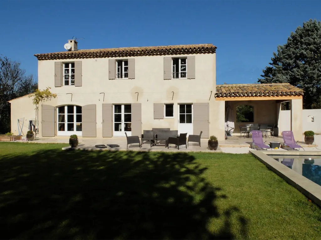 Constructeur de villa intemporelle dans le lubéron 