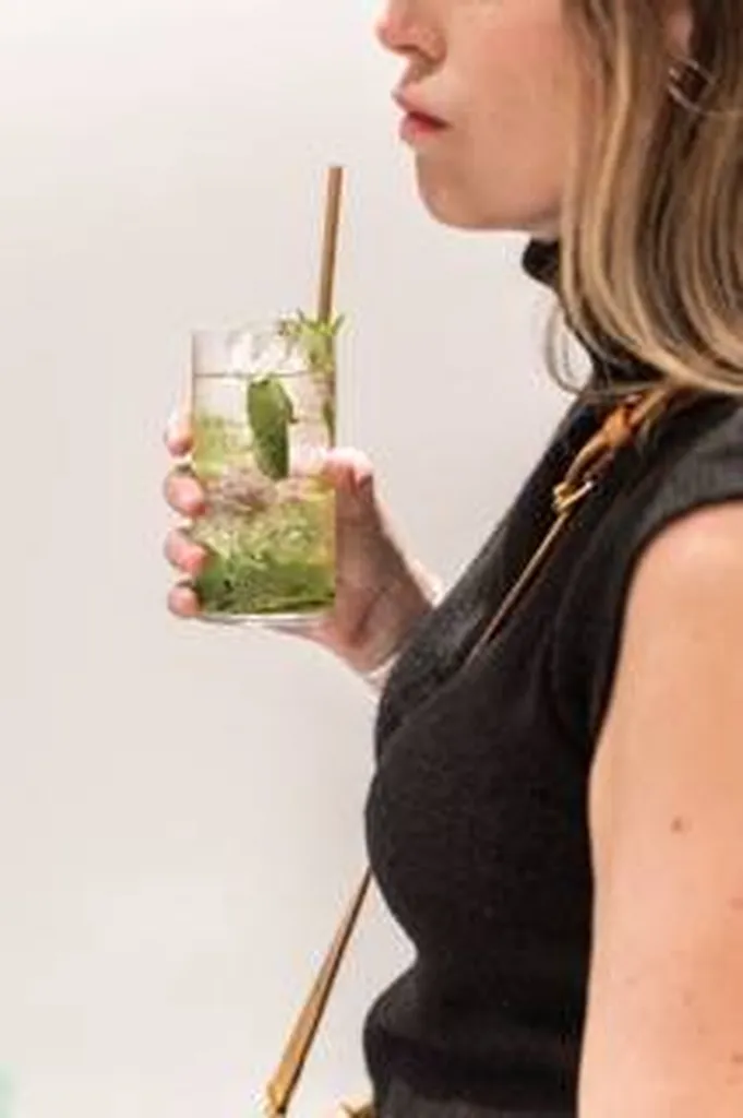 Dégustation de cocktails entre élus et habitants