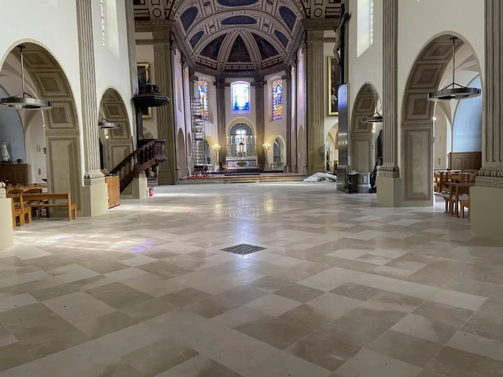 Pierre de Bourgogne IGP – Pierre de Massangis pour Dallage, Terrasse, Façade et Jardin, Qualité Certifiée et Vente Directe FRANCEPIERRE