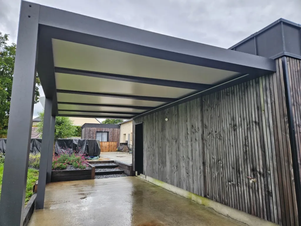 Carport Moderne RAL 7016 avec Panneaux Isolants – 6m x 3m