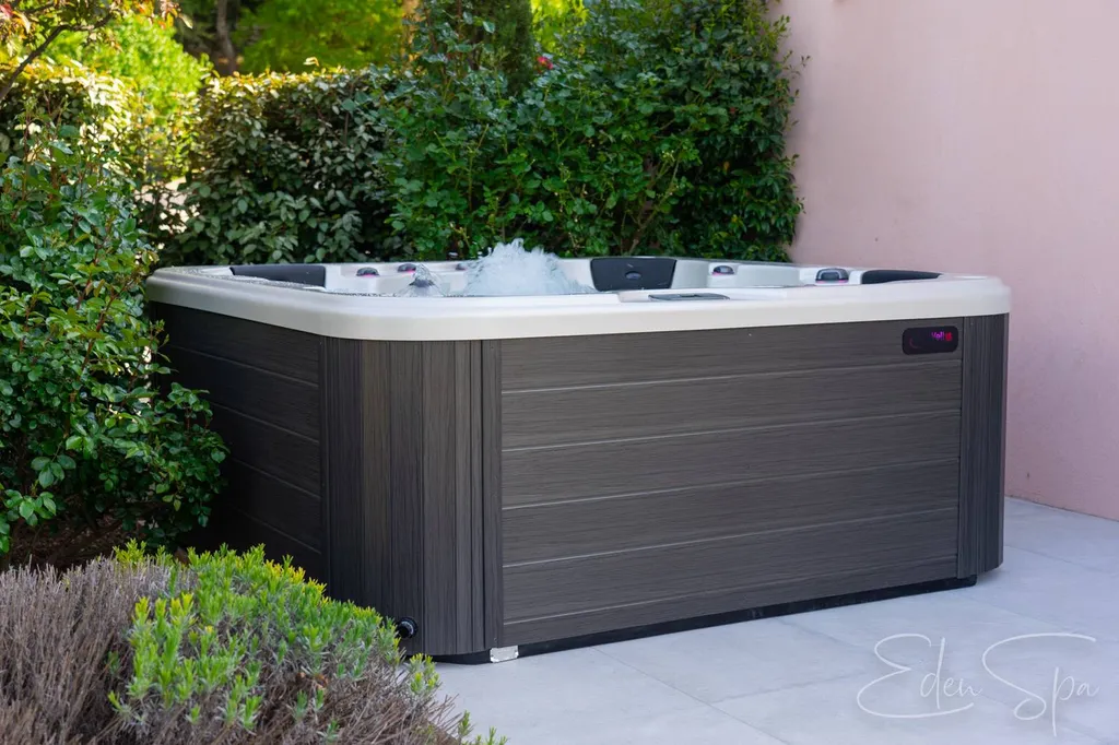 spa jacuzzi canadien Peynier