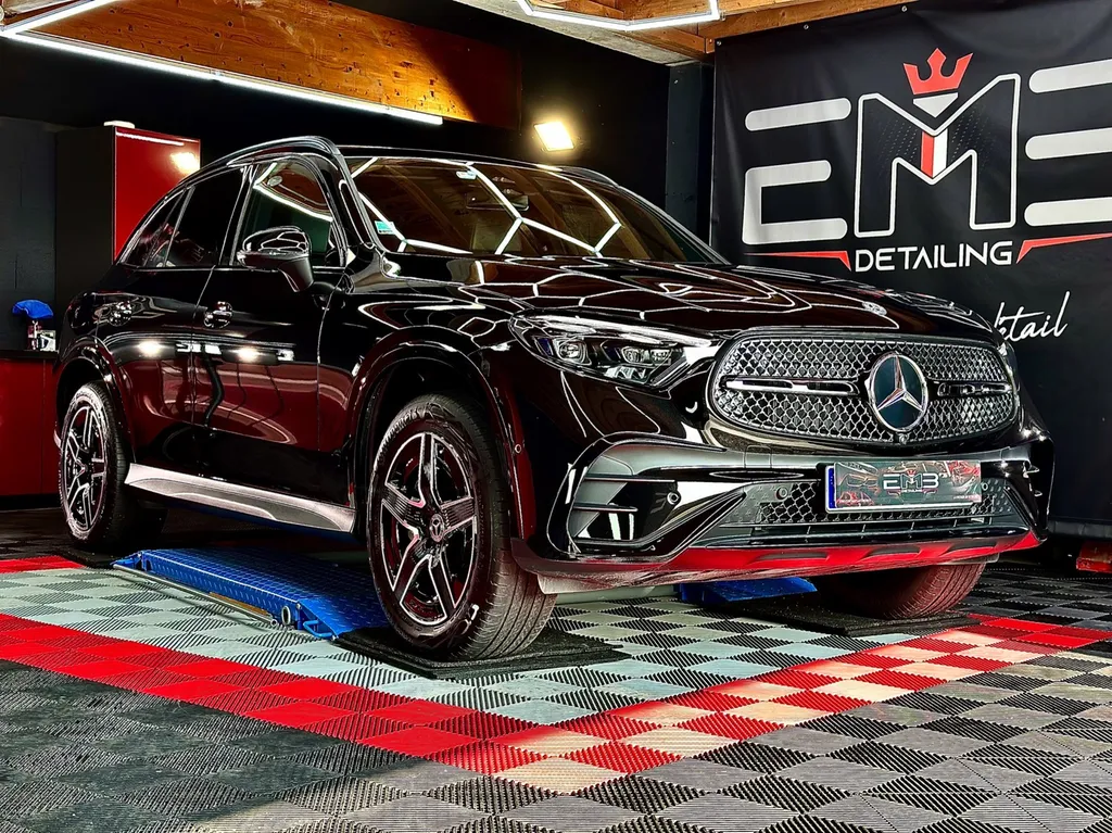 Traitement céramique auto DETAILING protection carrosserie Sud de Lyon Mercedes GLC