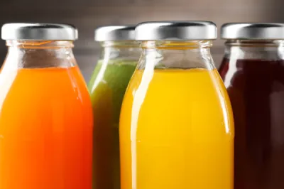 Vente de jus de fruits pour CHR à Marseille, Cassis, La Ciotat et Aix-en-Provence – Rossi Boissons