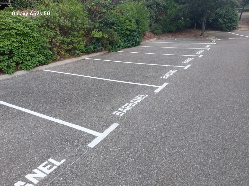 Marquage au sol de places de Parking dans les Bouches-du-Rhône 