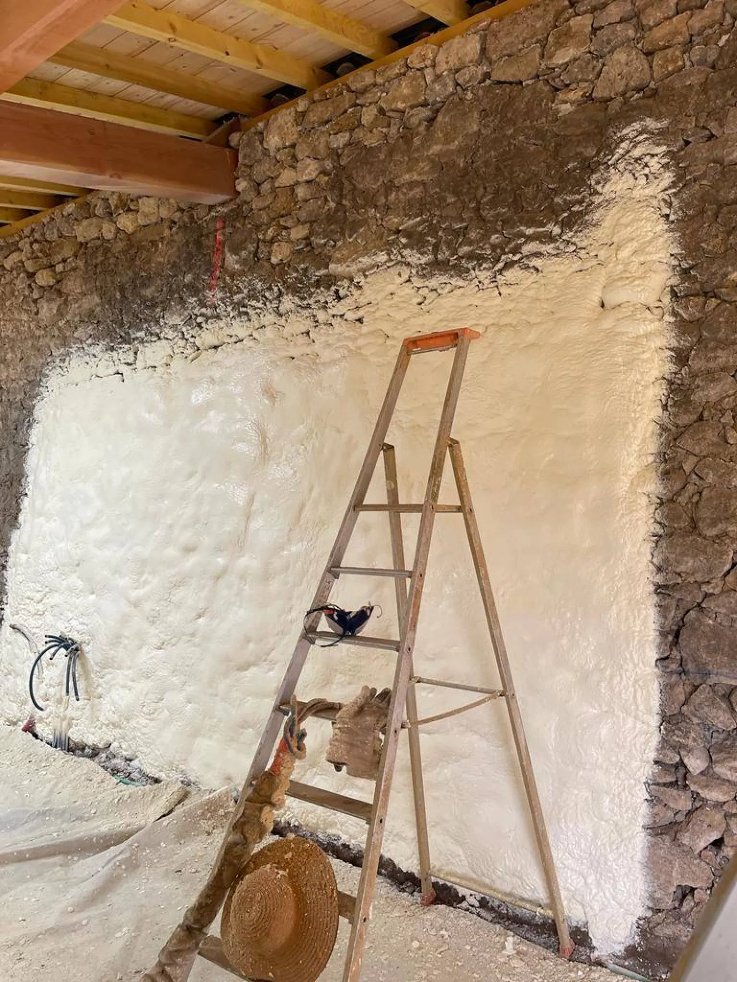 Isolation thermique des murs dans la rénovation en Gironde