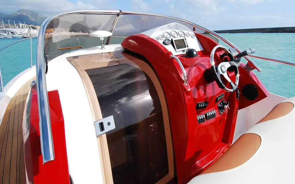 Vedette Taurus de Clear cabine double La Martinique