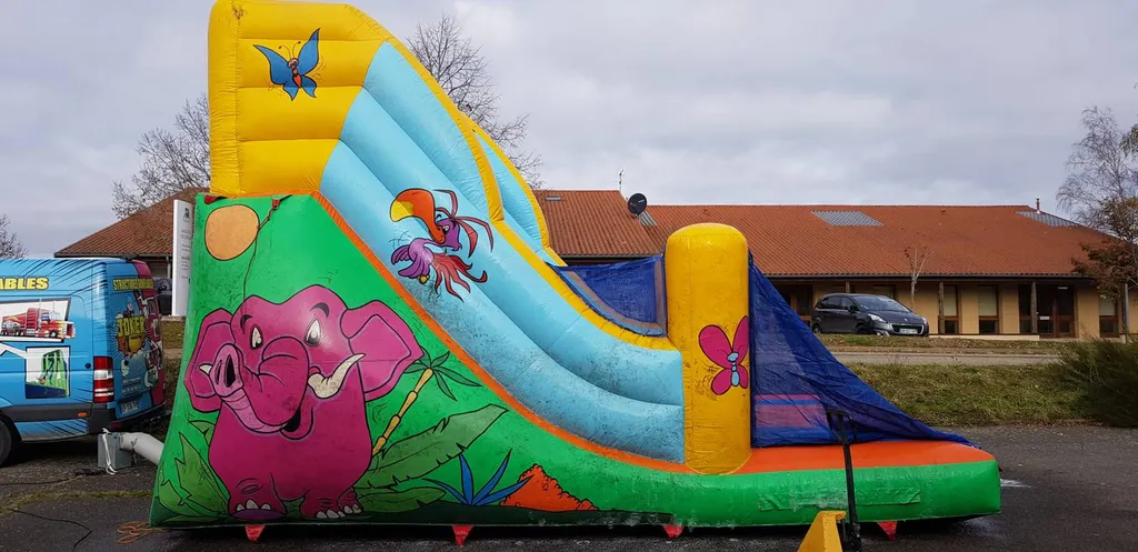 Toboggan gonflable occasion en vente