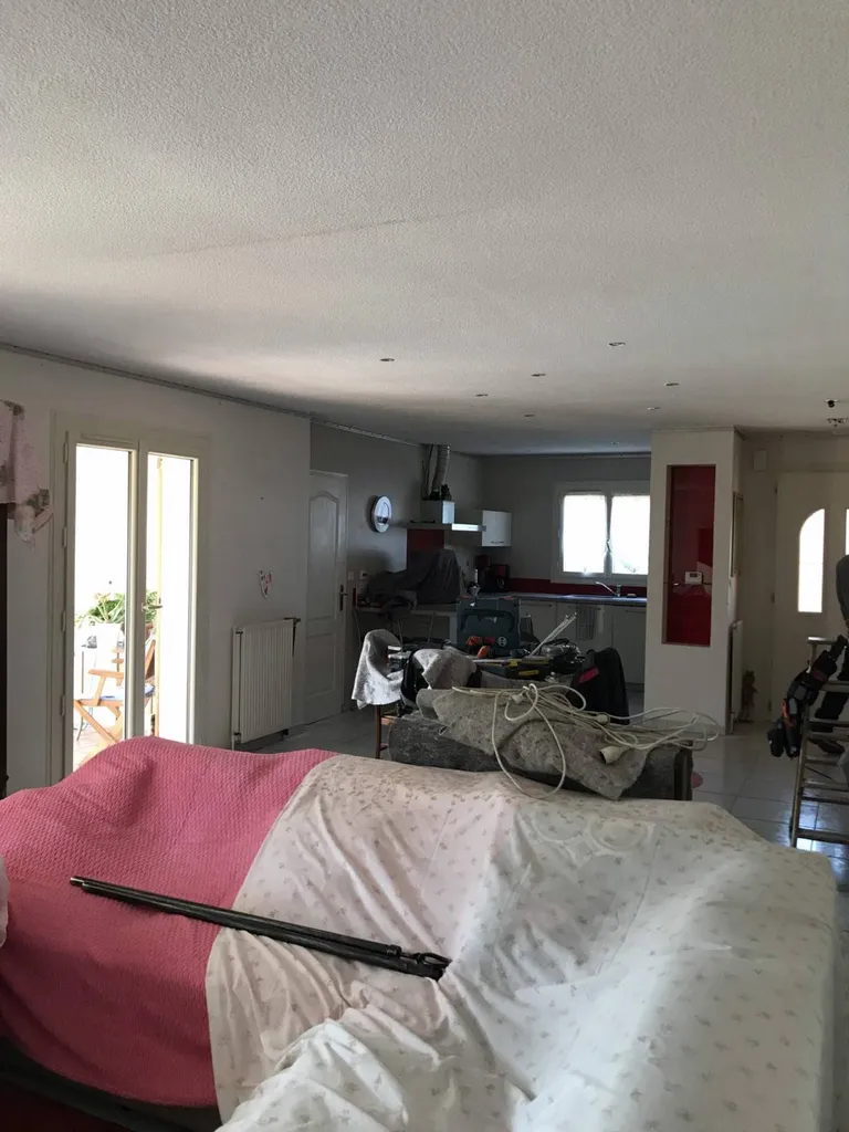 Plafond gouttelette abîmé - Mise en place lisse ALU BARRISOL - Roquettes