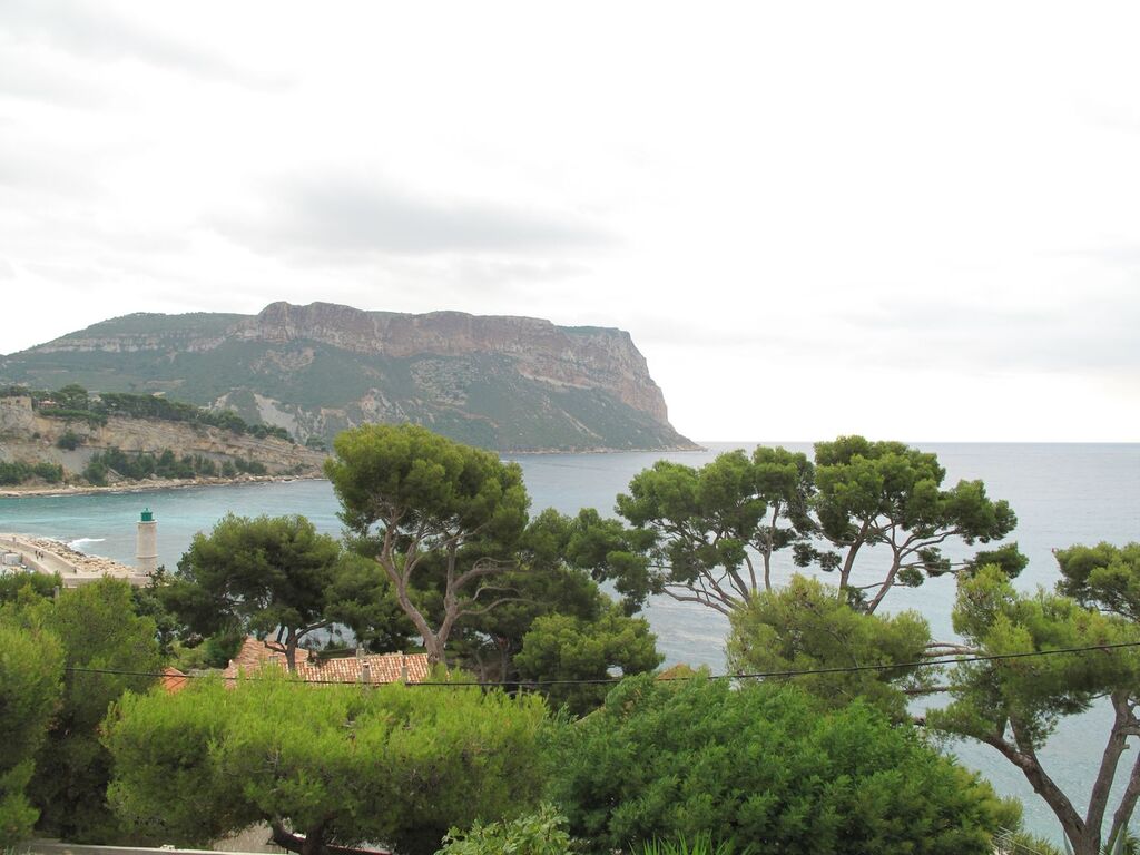 Cassis T3 avec terrasse