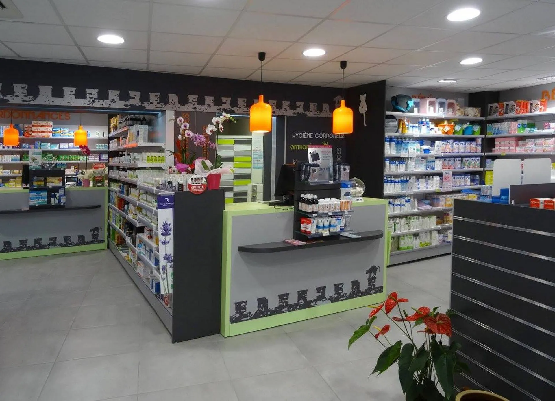 communication intérieure pharmacie bouches du rhone