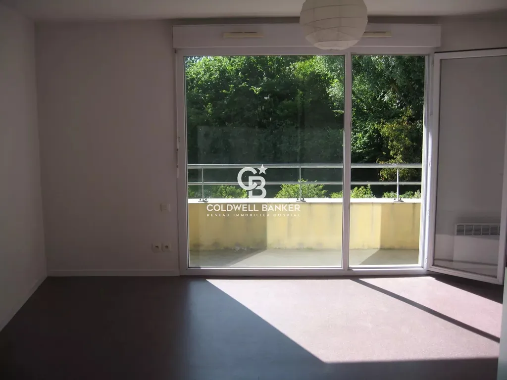 acheter appartement studio sans vis-à-vis avec balcon dans secteur universitaire Le Mans