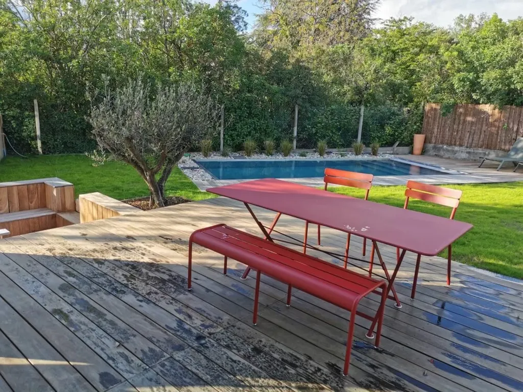 Construction d'une piscine en inox de 3m par 7,5m avec skimmer miroir et traitement bio à Tassin la Demi Lune dans l'Ouest Lyonnais