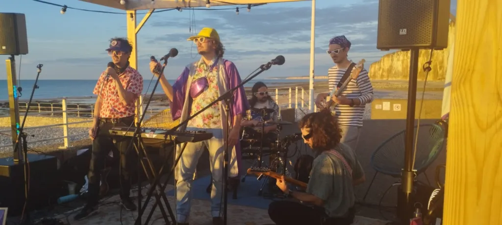 Bonne ambiance chez Beach Boy