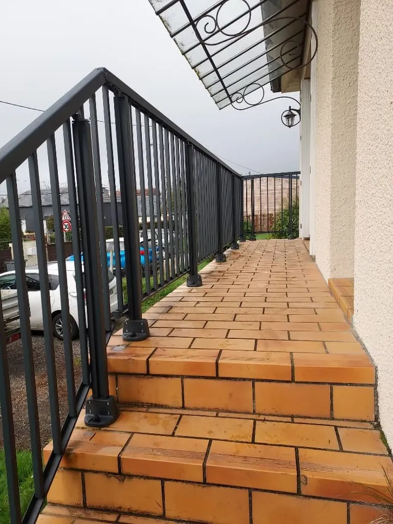 Installation de Garde-Corps d'Extérieur Sécurisé en Aluminium pour Balcon et Terrasse au Havre dans la Seine-Maritime 76