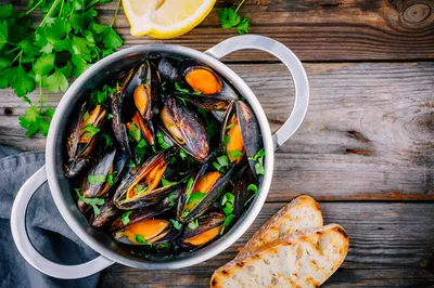 Moules à Saint-Gély-du-Fesc : saison, quantité par personne, dégustation et conseils près du Pic Saint-Loup