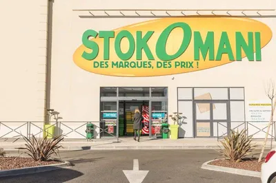 Enseigne de déstockage CABRIES Stokomani