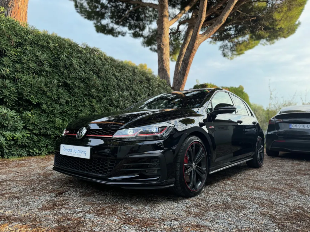 VW GOLF 7.5 GTI | Polissage et traitement céramique carrosserie Gtechniq | Riviera Detailing Antibes Côté d’azur